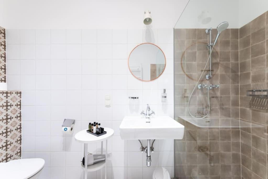 Sleek 1Br Flat Near Center By Hm Lejlighed Wien Eksteriør billede