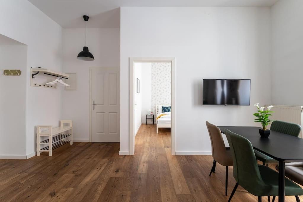 Sleek 1Br Flat Near Center By Hm Lejlighed Wien Eksteriør billede
