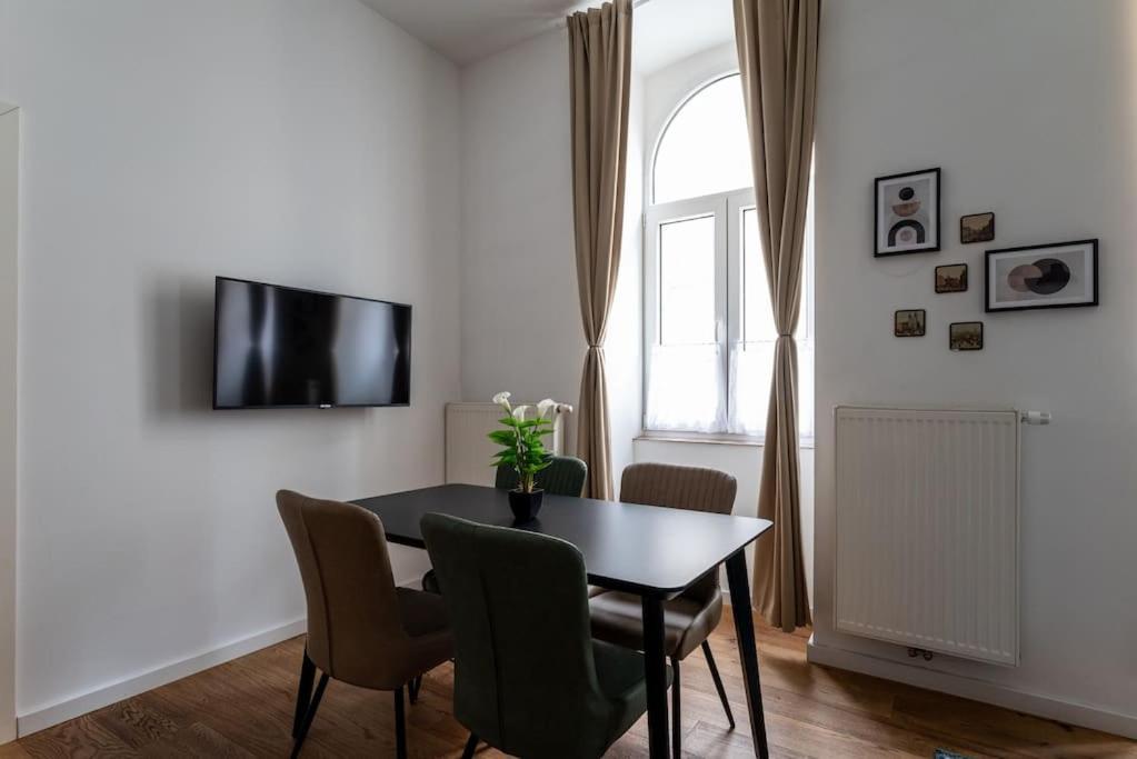 Sleek 1Br Flat Near Center By Hm Lejlighed Wien Eksteriør billede